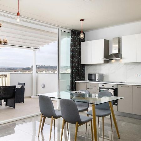 Hilltop Apartments - Stylish Comfort Living Close To The Sea, Bugibba 圣保罗湾城 外观 照片