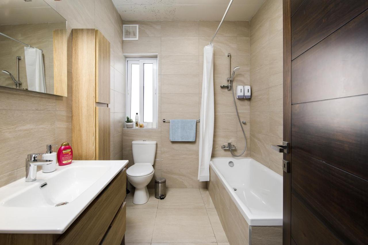 Hilltop Apartments - Stylish Comfort Living Close To The Sea, Bugibba 圣保罗湾城 外观 照片