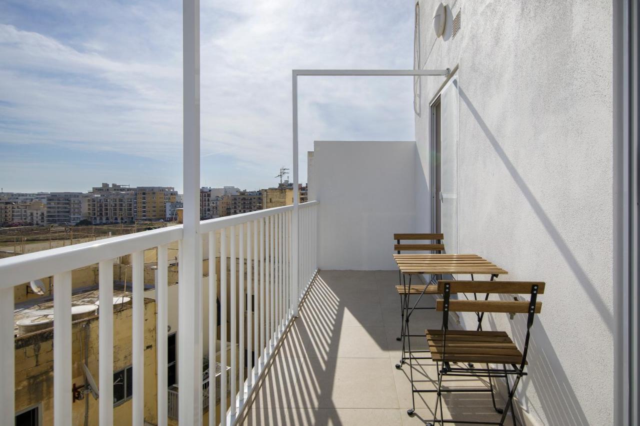 Hilltop Apartments - Stylish Comfort Living Close To The Sea, Bugibba 圣保罗湾城 外观 照片