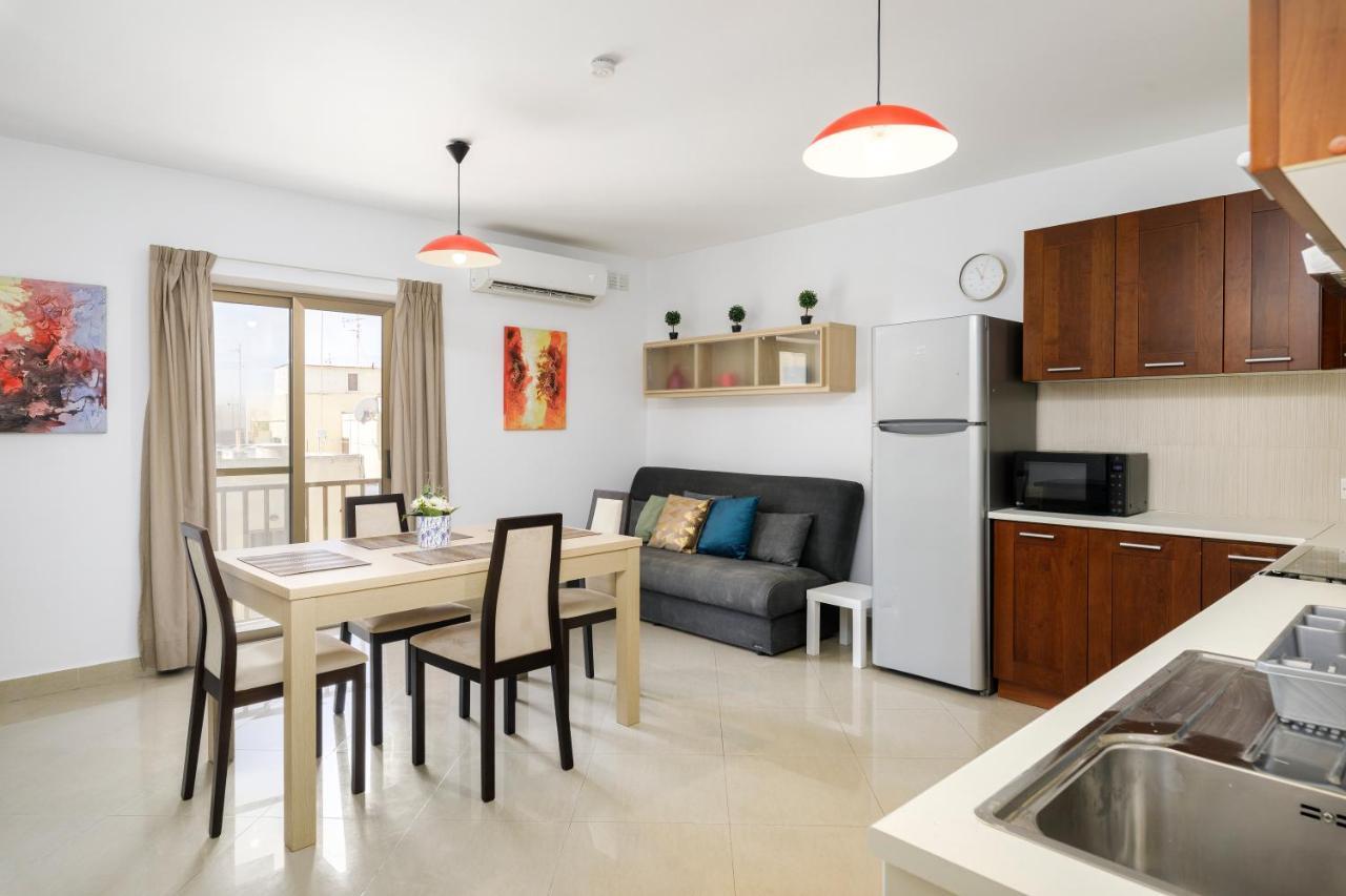 Hilltop Apartments - Stylish Comfort Living Close To The Sea, Bugibba 圣保罗湾城 外观 照片