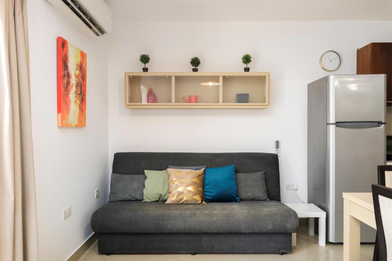 Hilltop Apartments - Stylish Comfort Living Close To The Sea, Bugibba 圣保罗湾城 外观 照片