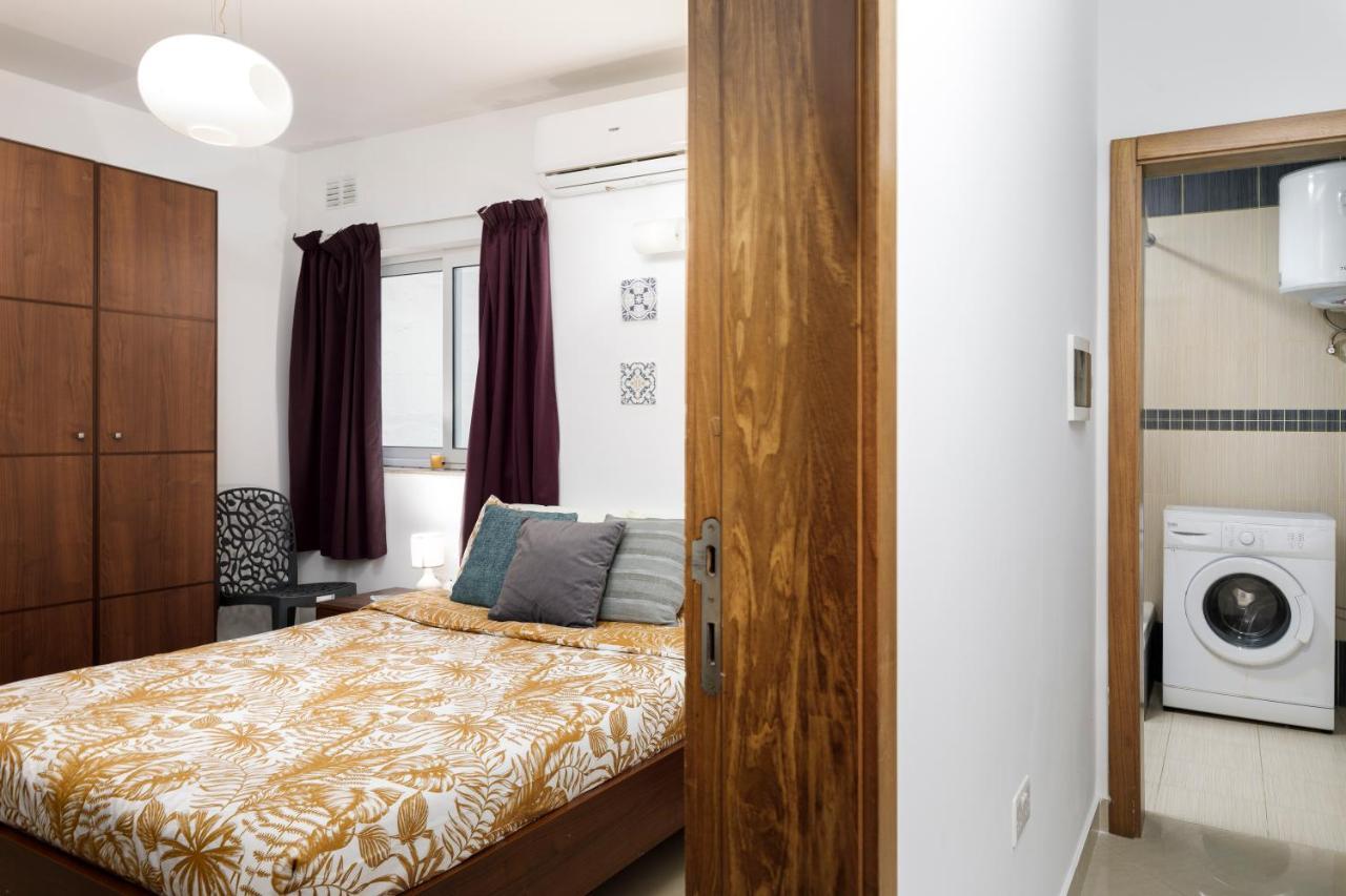 Hilltop Apartments - Stylish Comfort Living Close To The Sea, Bugibba 圣保罗湾城 外观 照片