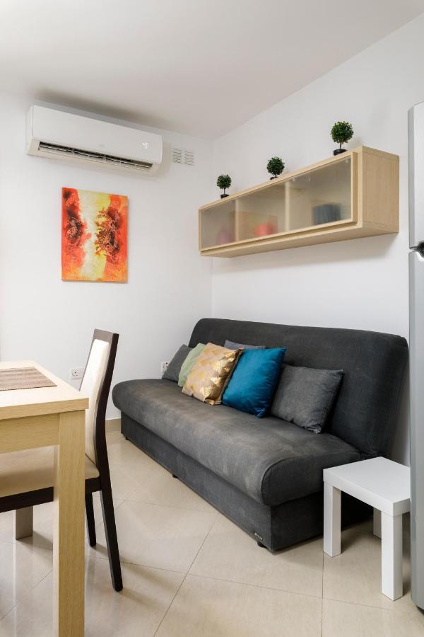 Hilltop Apartments - Stylish Comfort Living Close To The Sea, Bugibba 圣保罗湾城 外观 照片