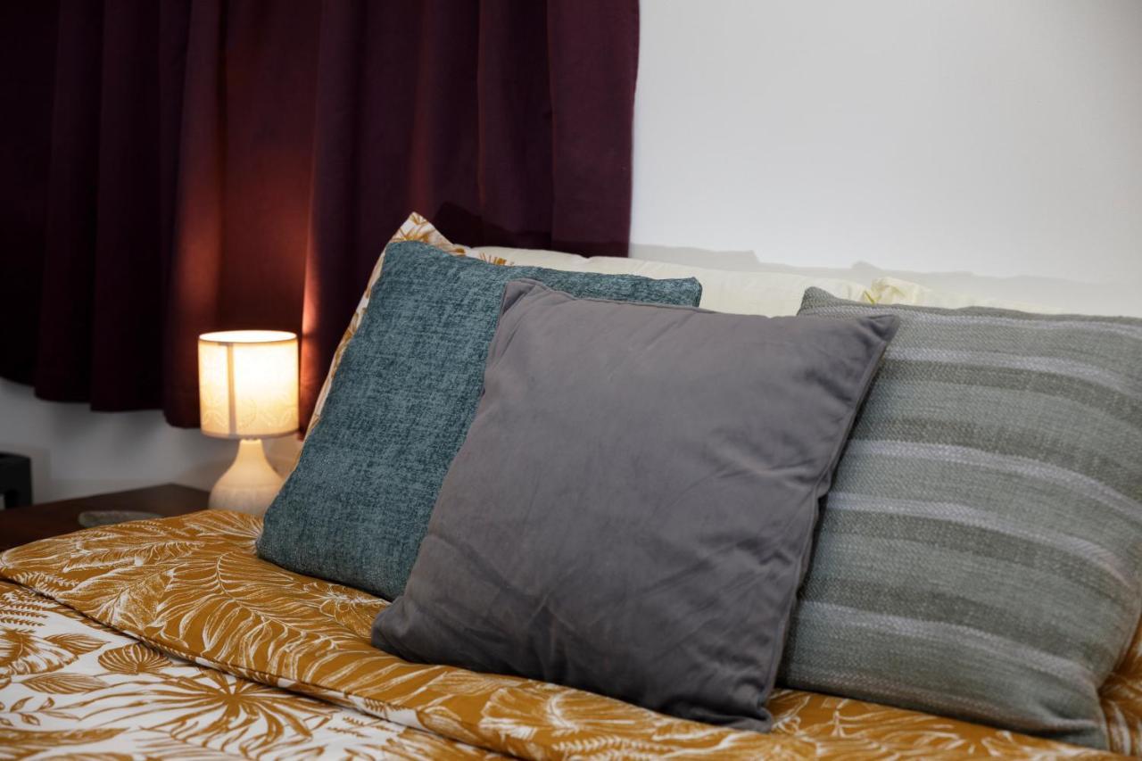 Hilltop Apartments - Stylish Comfort Living Close To The Sea, Bugibba 圣保罗湾城 外观 照片