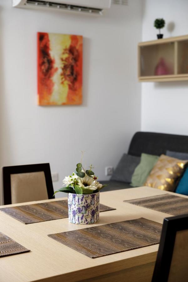 Hilltop Apartments - Stylish Comfort Living Close To The Sea, Bugibba 圣保罗湾城 外观 照片