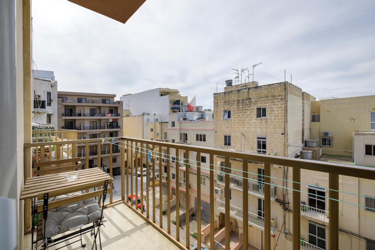 Hilltop Apartments - Stylish Comfort Living Close To The Sea, Bugibba 圣保罗湾城 外观 照片